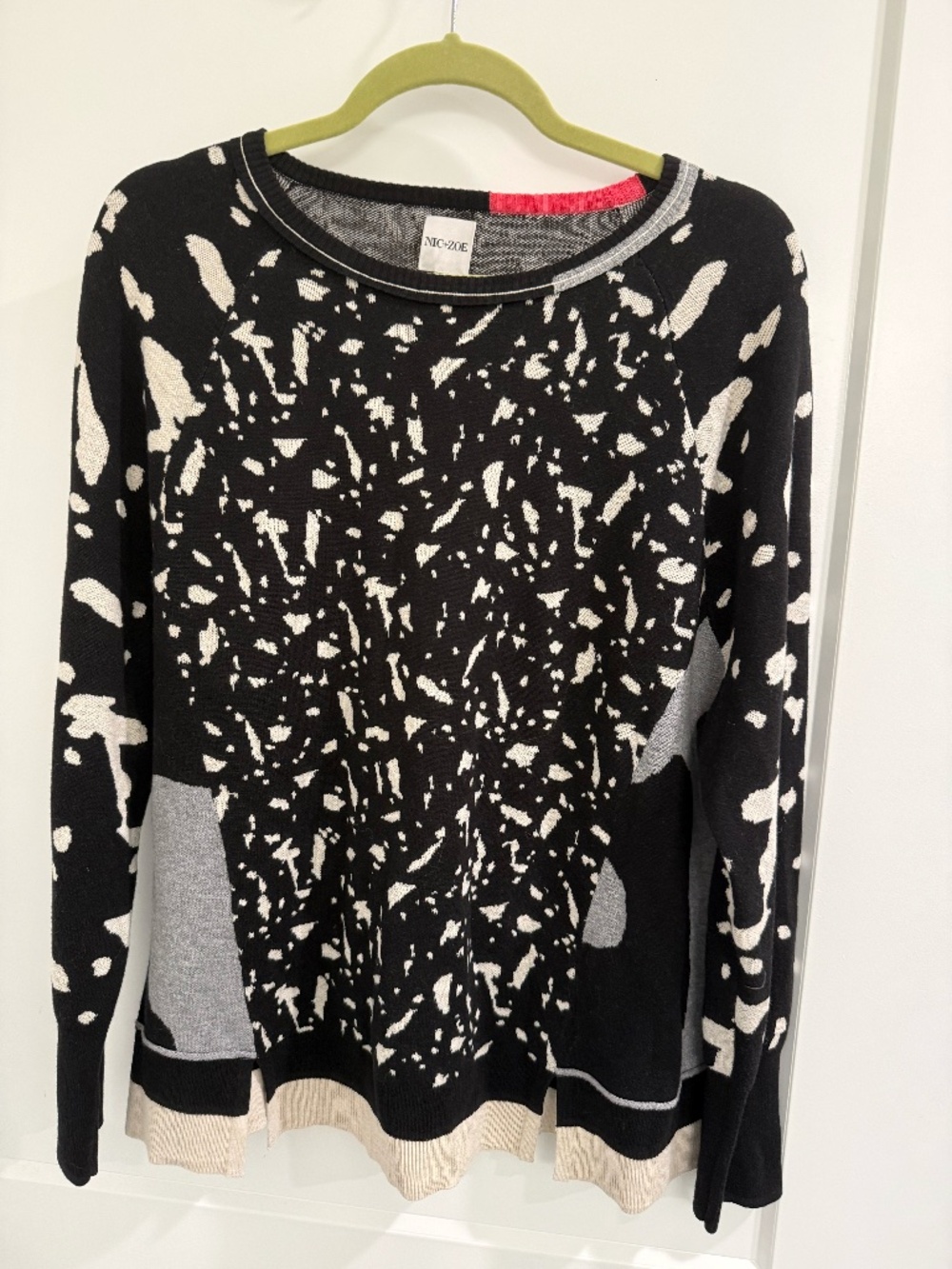 Nic + Zoe, Medium weight, abstract sweater, Like new, Large